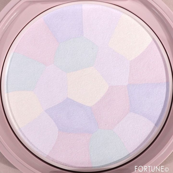 CANMAKE（キャンメイク） 『イルミネイティングフ...