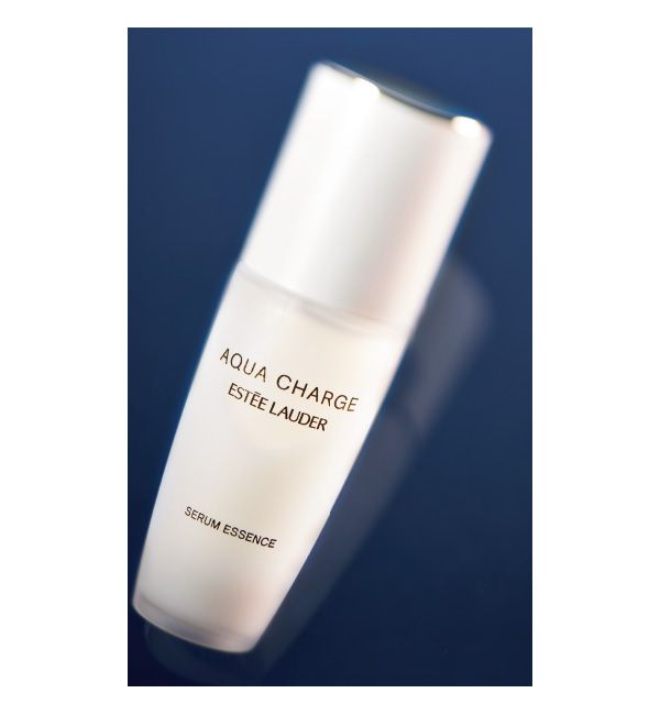 エスティ ローダー アクア チャージ 薬用 セラム エッセンス