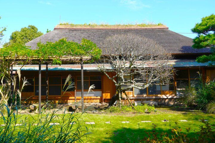 築100年超の鎌倉のお屋敷でのんびり過ごす癒しのひととき♪旧大佛次郎茶亭「カフェ大佛茶廊」