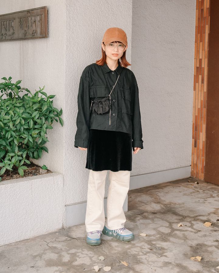 晩秋におすすめな“ワンピース+パンツ”の重ね着スタイル5選。上級者の技が光る着こなしは必見【TOKYO SNAP