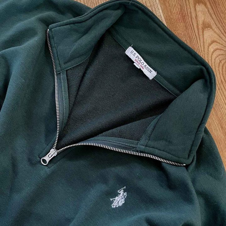 画像: 色々なTPOに使えるハーフジップ