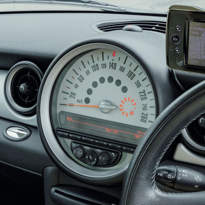 会社員・藤村美杏のミニ「クーパー」