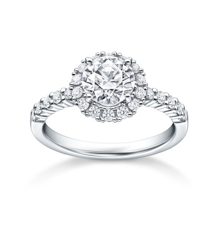 「ブリッランテ ソリティア ラウンド ブリリアント」リング（PT×ダイヤモンド0.3ct〜）￥673,200〜／TASAKI（タサキ）