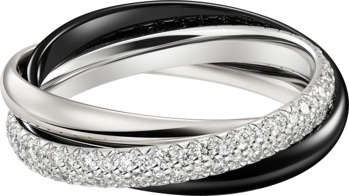 「トリニティ」（ホワイトゴールド×セラミック×ダイヤモンド） ￥1,108,800／CARTIER（カルティエ カスタマー サービスセンター） Photo_
