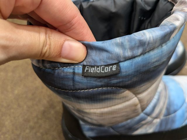 防寒ブーツケベックのタグ