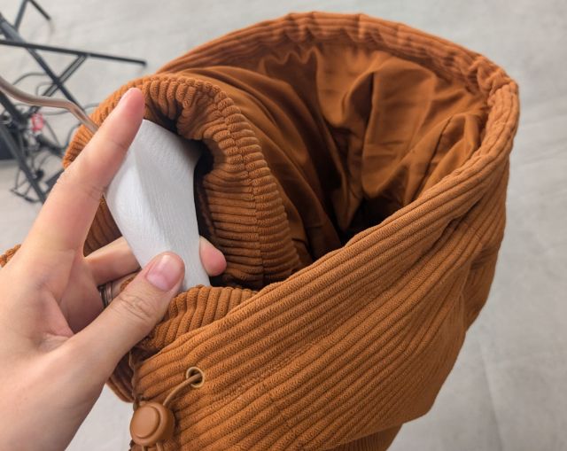 ヒートパテッドコーデュロイブルゾンのフード