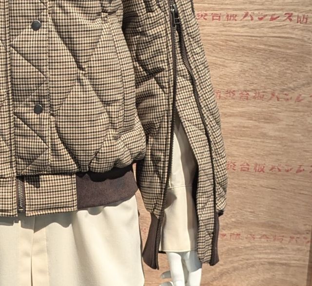 キルティングブルゾンの袖部分