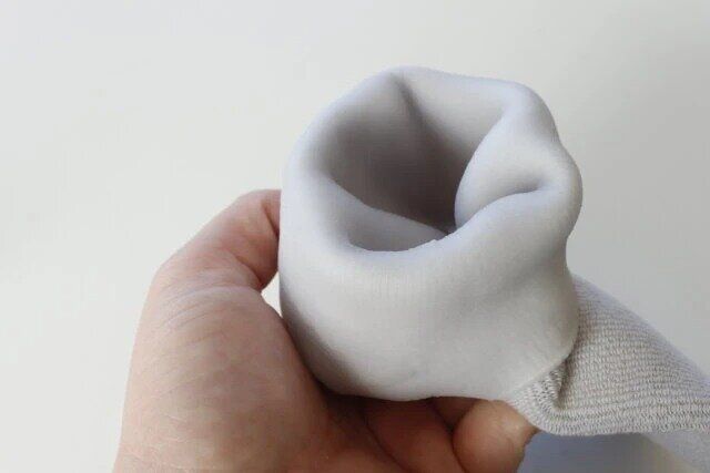 ダイソー ゲルソックス 素材