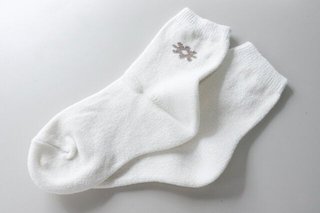 ダイソー おうちケアシェニールかかとソックス