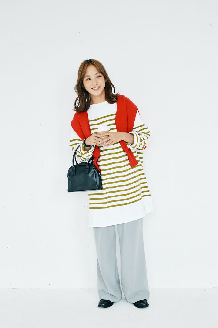 秋の“ボーダーカットソー”コーデ2選。ピッチの太さでこんなに印象が変わる！【FUDGE FRIEND おしゃれさんの毎日コーディネート｜鈴木楽々】