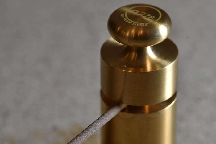 a.278のfundou 真鍮の蚊取り線香＆お香ホルダー