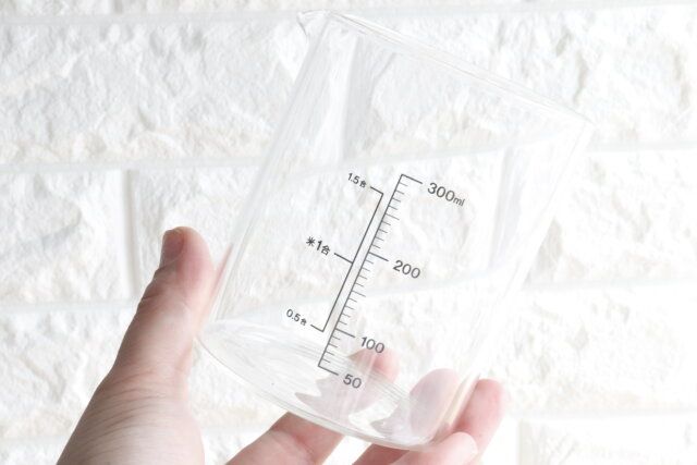ダイソーの耐熱計量ガラスカップ2