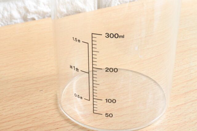 ダイソーの耐熱計量ガラスカップ3