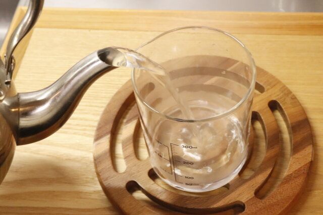 ダイソーの耐熱計量ガラスカップ4