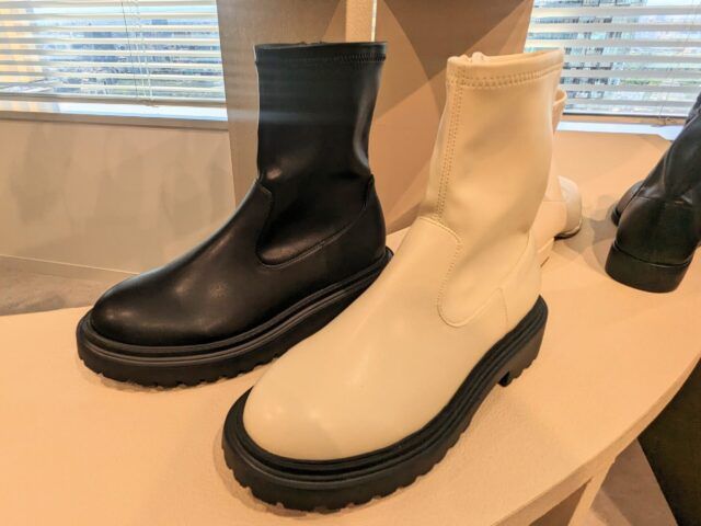 GU「ウルトラストレッチブーツ」