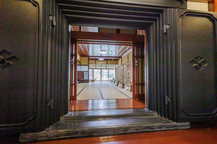 福西本店 座敷蔵