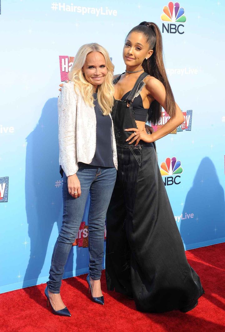 画像: アリアナ・グランデがクリスティン・チェノウェスとの秘話を明かす