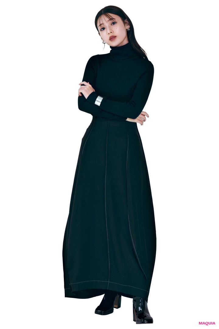 ユニクロの黒タートルを着るならメイクはどうする？ 2つのポイントで洒落顔に！_2