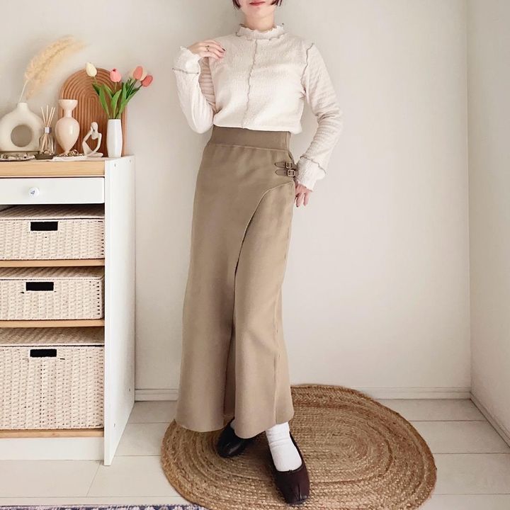 画像: アシンメトリーな一癖デザイン