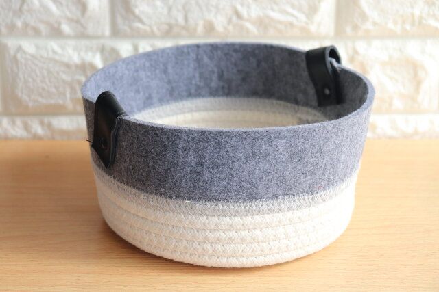 ダイソー 持ち手付フェルト収納（ラウンド、3サイズアソート） デザイン