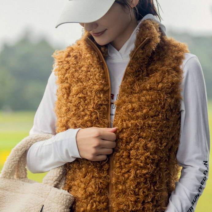 あったかくてかわいい！ この冬は“モコモコベスト”がおすすめ！