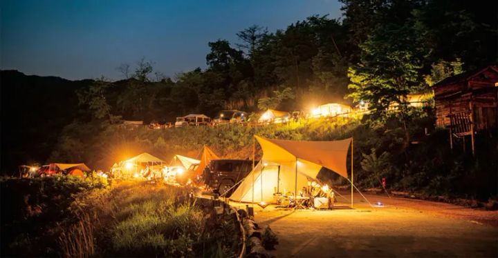 初心者キャンパーにおすすめ！秋冬に快適なキャンプ場15選【山梨県】