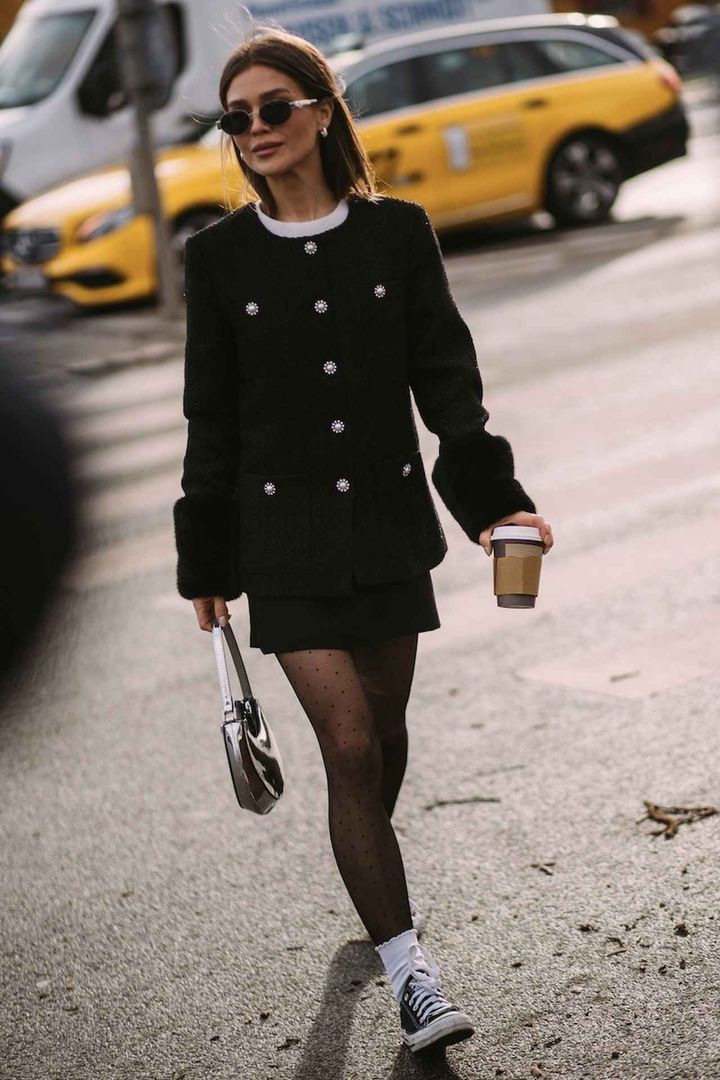 画像: 小粋なボトムコーデでリズミカルに