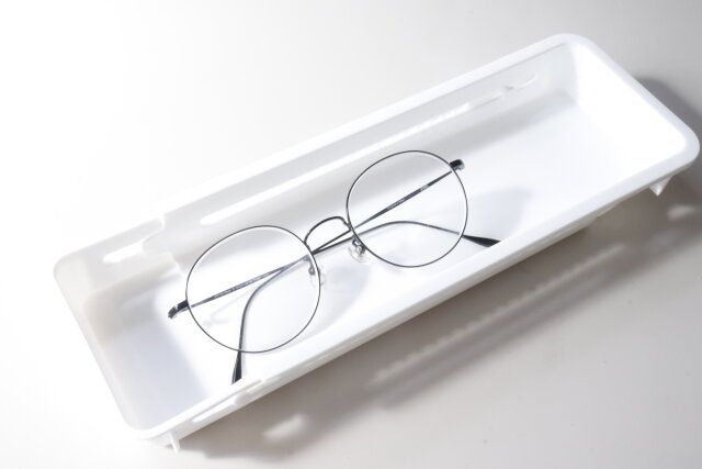 セリア 伸縮収納トレー浅型 メガネ