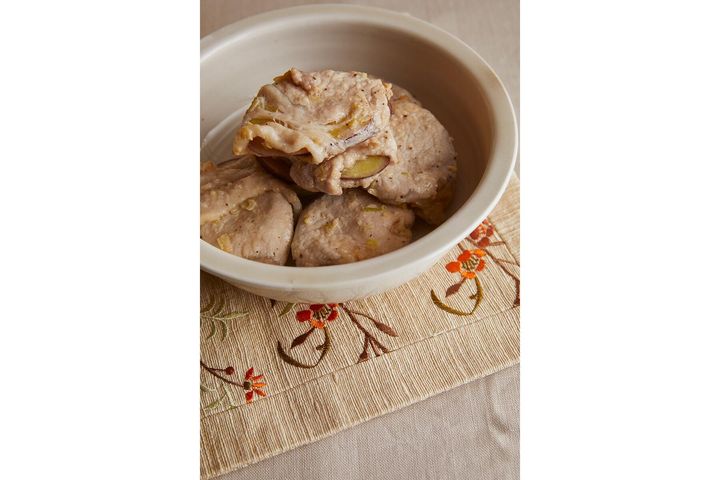 豚肉の旨味をたっぷり吸ったほくほくさつまいもが魅力の“豚肉とさつまいも蒸し”