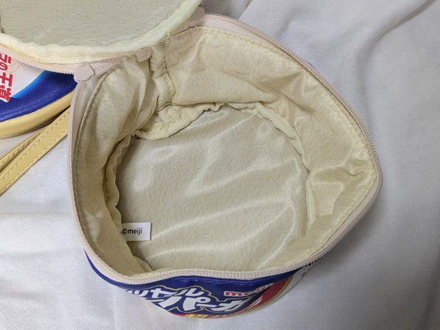 バニラアイスポーチの中