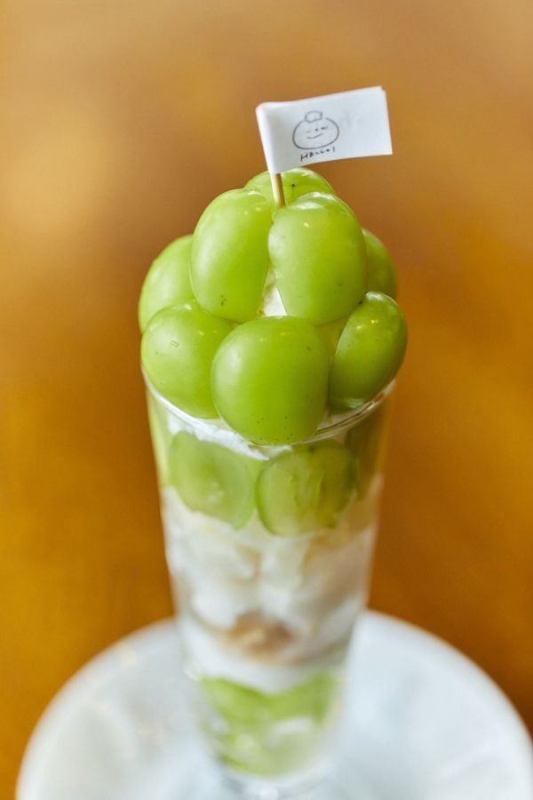 「シャインマスカットと和梨のパフェ」2180円