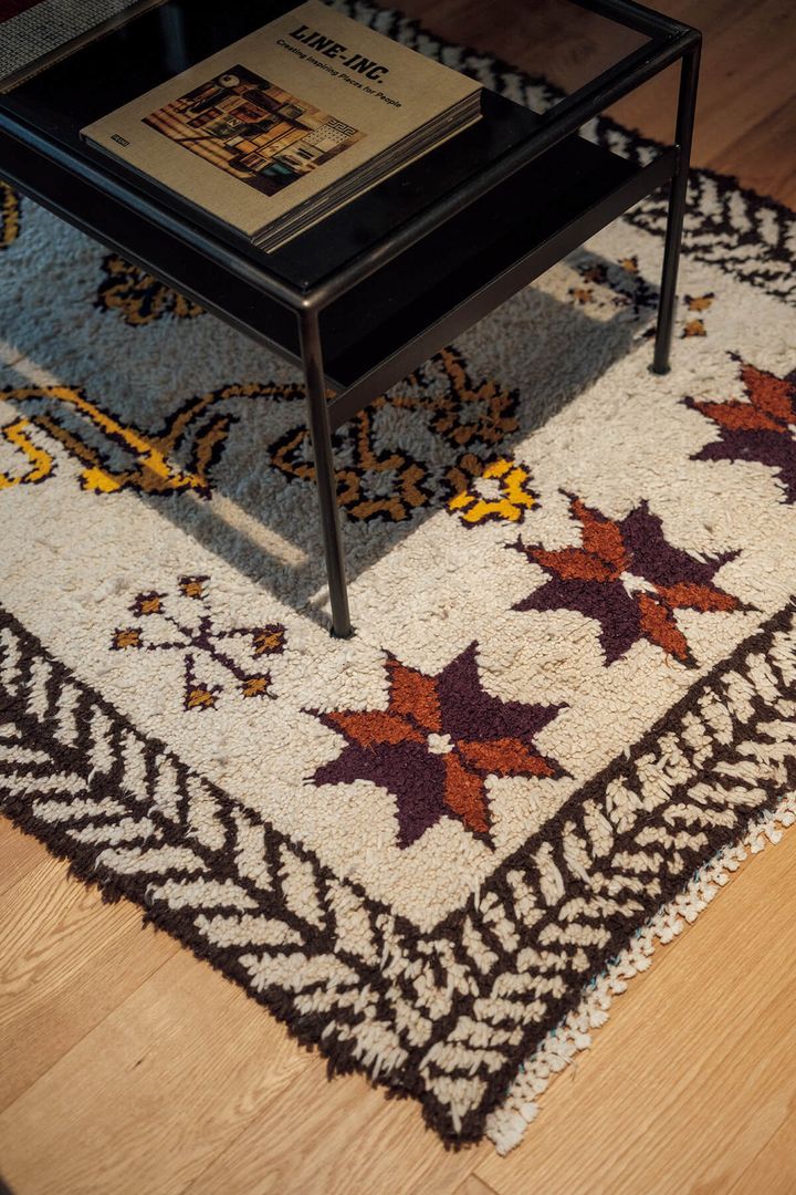 〈EXIT METAL WORK SUPPLY〉のローテーブ