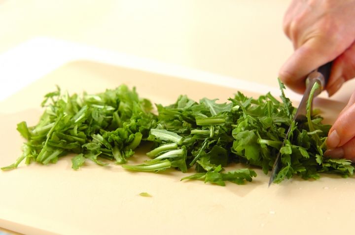春菊とカボチャのかき揚げの下準備1