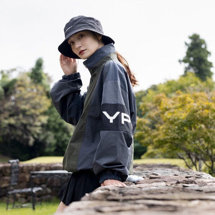 街でもコースでも着れる！ メンズライクなジャケットがかわいいコーデ