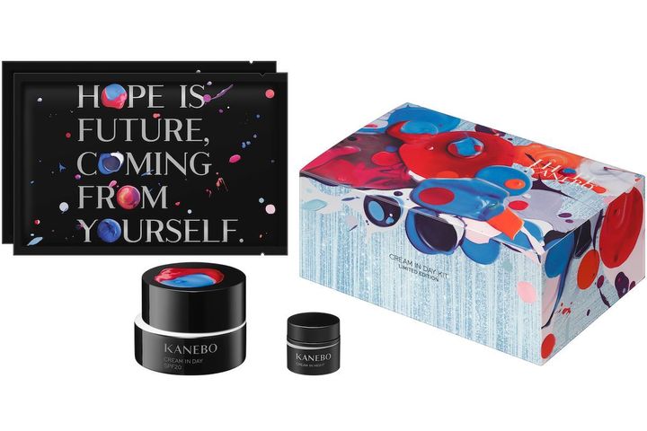クリーム イン デイ キット リミテッド エディションa ￥8,800（11月8日より限定発売） ※セット内容／クリーム イン デイ 40g、スマイル パフォーマー 33ml×2枚、クリーム イン ナイト 4g