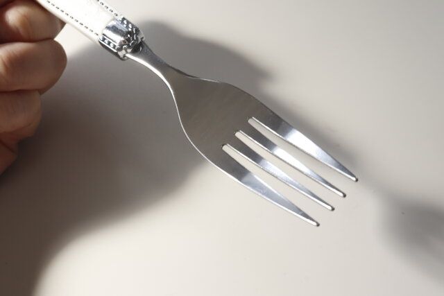 ダイソー ステッチスタイルフォーク（ホワイト） デザイン