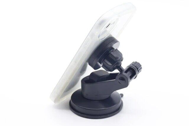 ダイソー スマホホルダー マグネット式 車内用