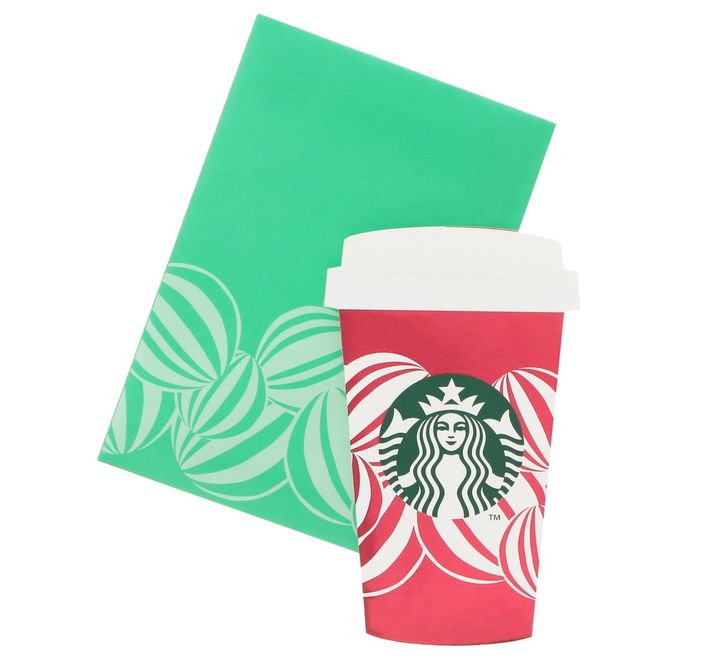 「ホリデー2024ビバレッジカードRED CUP」750円 【ドリンク引換有効期間】2024年11月1日（金）～2025年4月27日（日） 【ドリンク交換チケット】700円（店内利用）、687円（持ち帰り）までのドリンクと交換可能