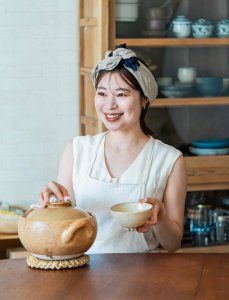 【火を使わない簡単レシピ】じゃがいもとスモークサーモンの前菜の作り方【料理家 あやかの旬野菜を使ったアペロおつまみ vol.23 〜レシピで旅するヨーロッパ〜】