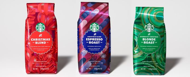 （左から）「スターバックス® クリスマス ブレンド」、「スターバックス® クリスマス ブレンド エスプレッソ ロースト」、「スターバックス® クリスマス ブロンド ロースト」各1780円