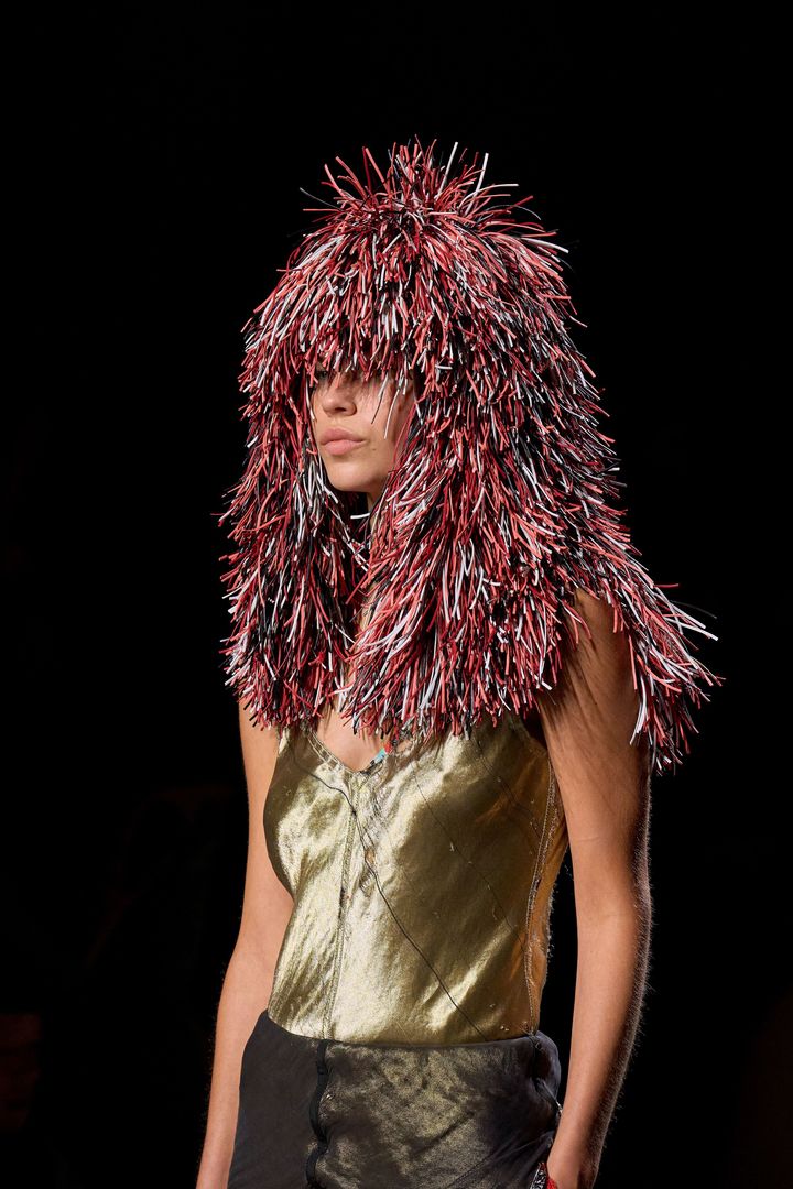 ボッテガ・ヴェネタ 2025年春夏コレクションより。