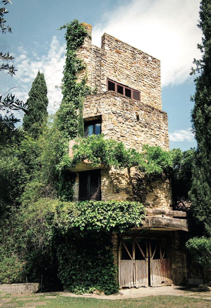 スペインの村、サン・マルティ・ベルに ある18軒の家の一つ。