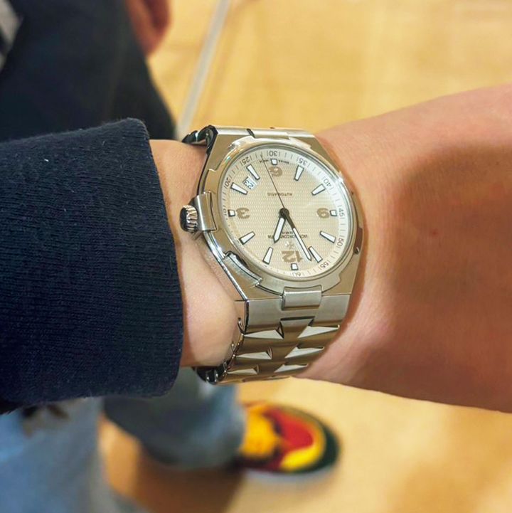 ヴァシュロン・コンスタンタン オーヴァーシーズ 47040/B01A‒9093