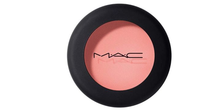 2.デイリーメイクにも最適！ ツヤ肌コーラルメイク_EYE_M・A・C パウダー キス アイシャドウ ストライク ア ポーズ