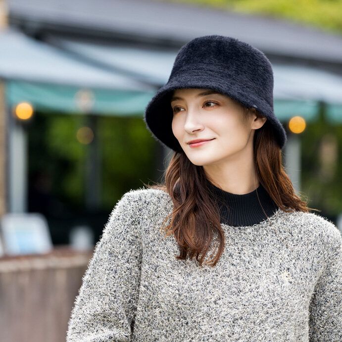 誰でも簡単にレディな雰囲気を作れる。冬にかわいいゴルフコーデ