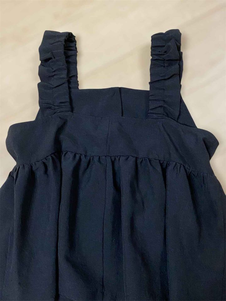 画像: バックスタイルを確認すると