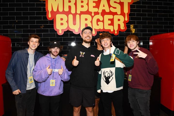 『世界一のYouTube』に日本のユニが登場！登録者「3億人超」、動画は6000万再生超え