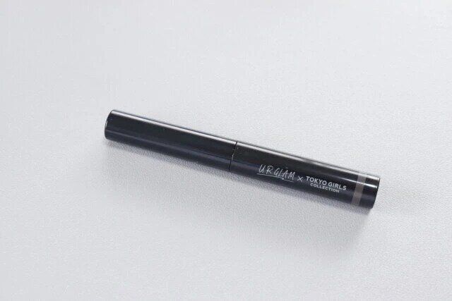 ダイソーのグレージュUGT パールカラーマスカラ 01c