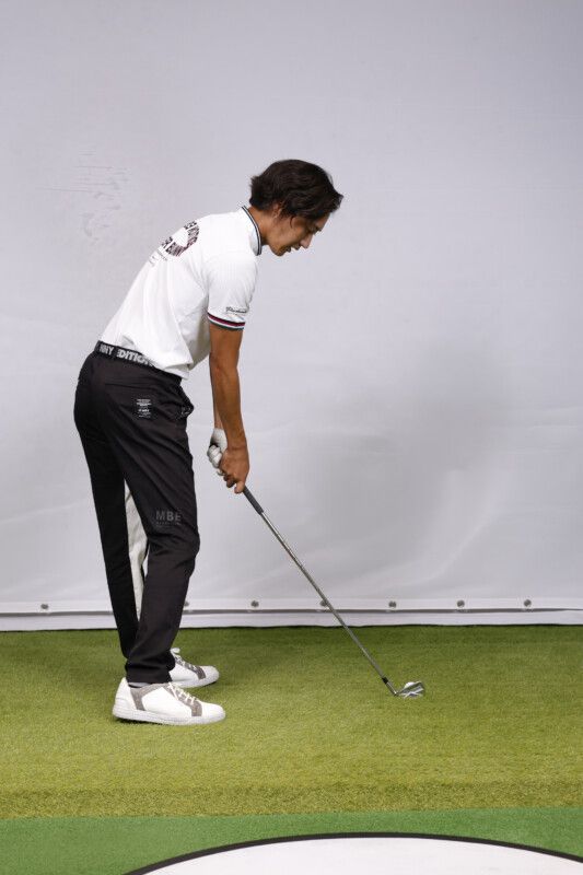 女子・男子プロ10人のスイングを徹底解説！正しい形はどう作る？