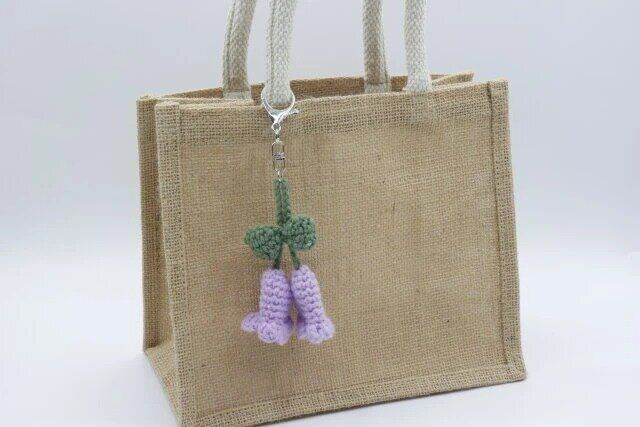 ダイソー スズランニットキーホルダー（白、桃、黄、紫）